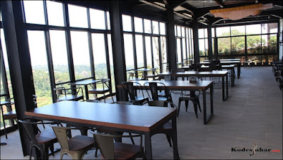 Tempat makan dengan view Kota Bandung Tempat makan dengan view Kota Bandung