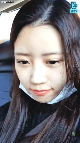 화목한 가정에 속썩인적 없는 효녀지만 엄마 아빠 말도 못하게 하는 미주