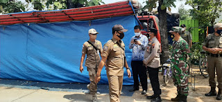 Timbulkan Kerumunan, Puluhan PKL Bulusan Terancam Dibubarkan 1 IMG 20210517 WA0157