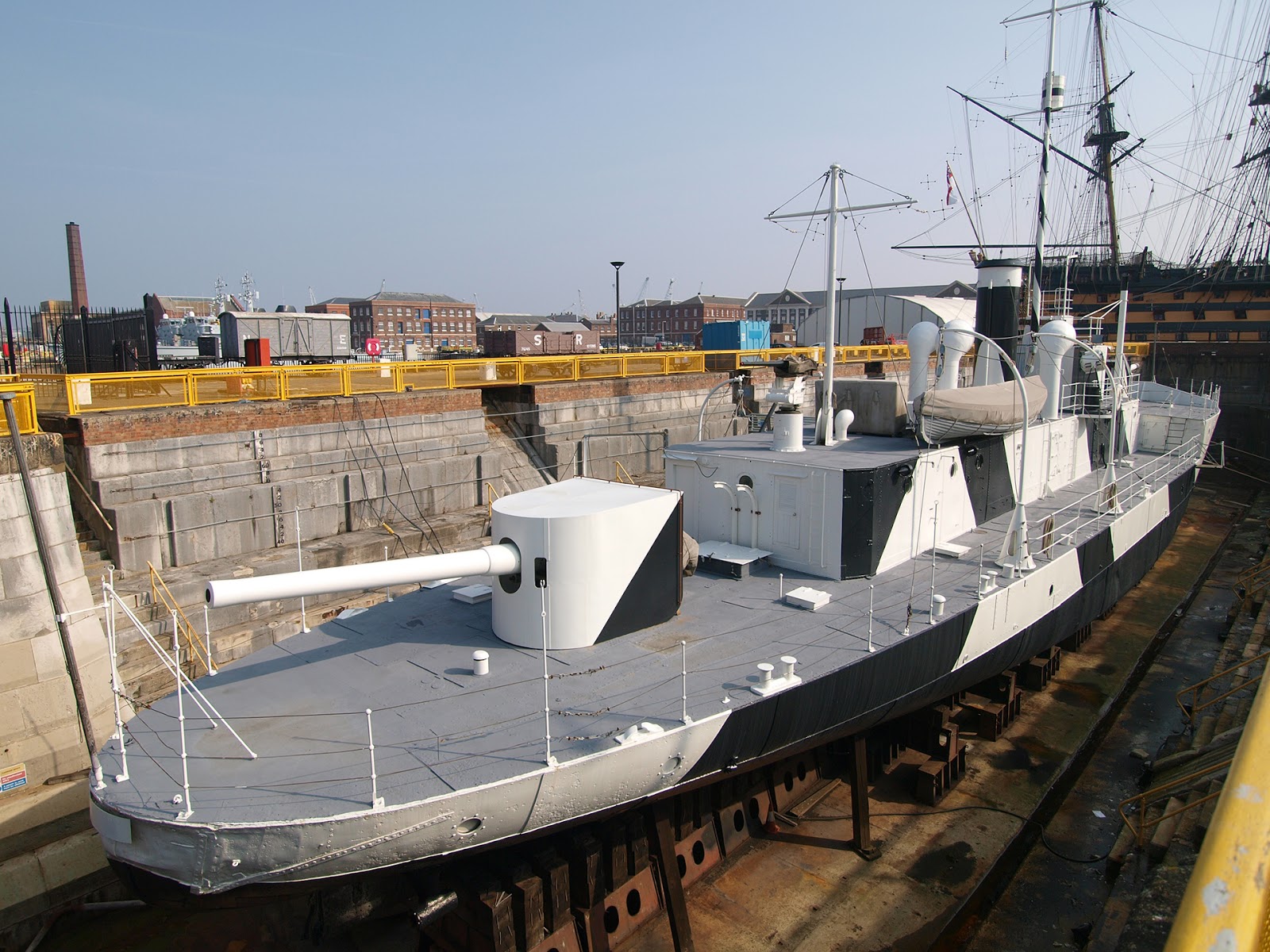 Engineering Channel HMS M33