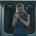 Parece um clipe da Sia, mas é "Delicate", da Taylor Swift
