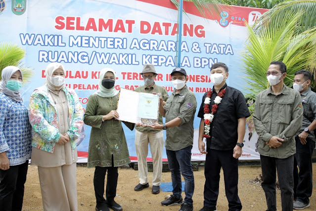 Rudi Amsakar Terus Gesa Menyelesaikan 37 Kampung Tua di Batam Rudi Amsakar Terus Gesa Menyelesaikan 37 Kampung Tua di Batam