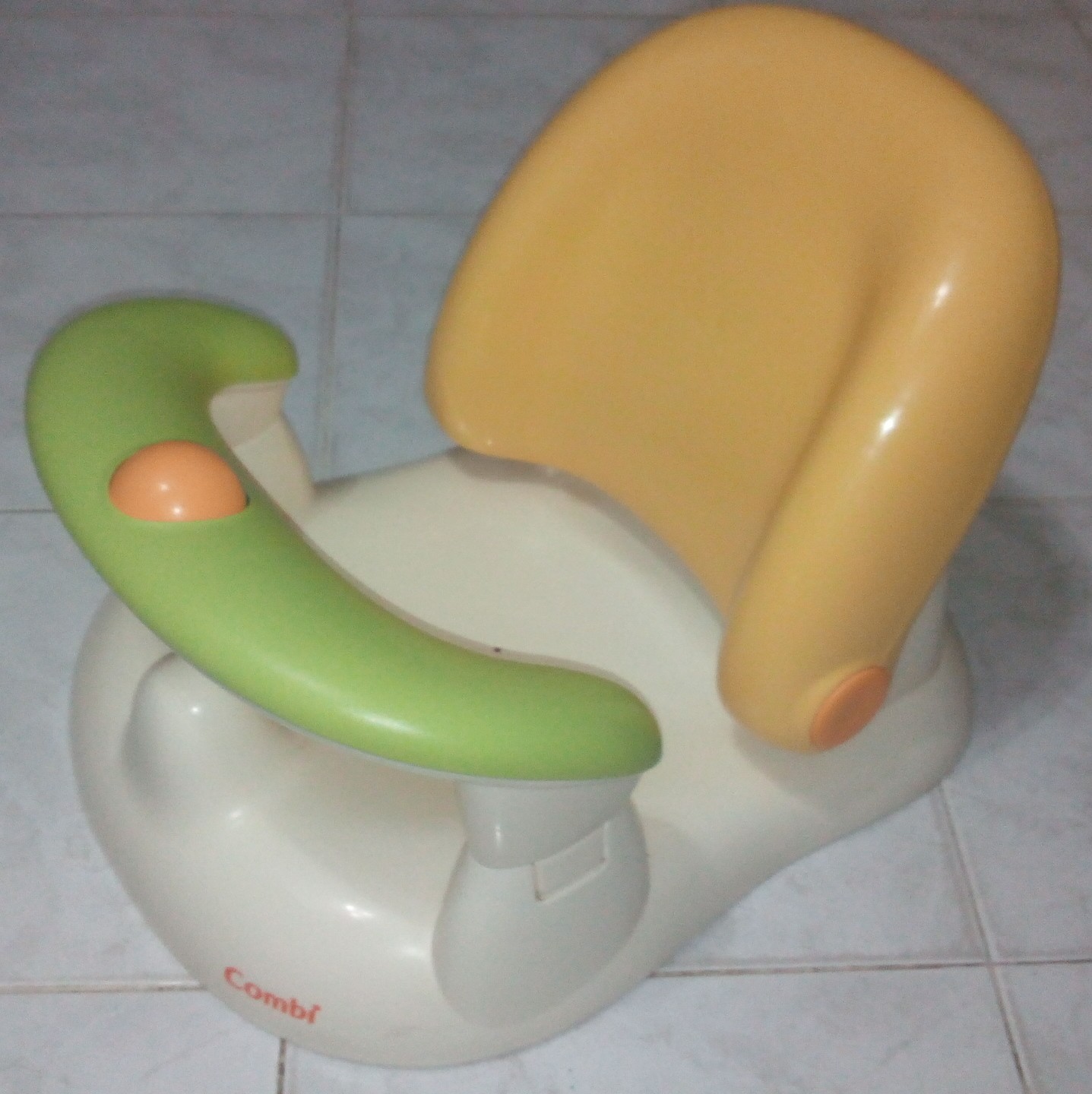 TenderLovingCare Toys Combi Baby Bath Chair (used)