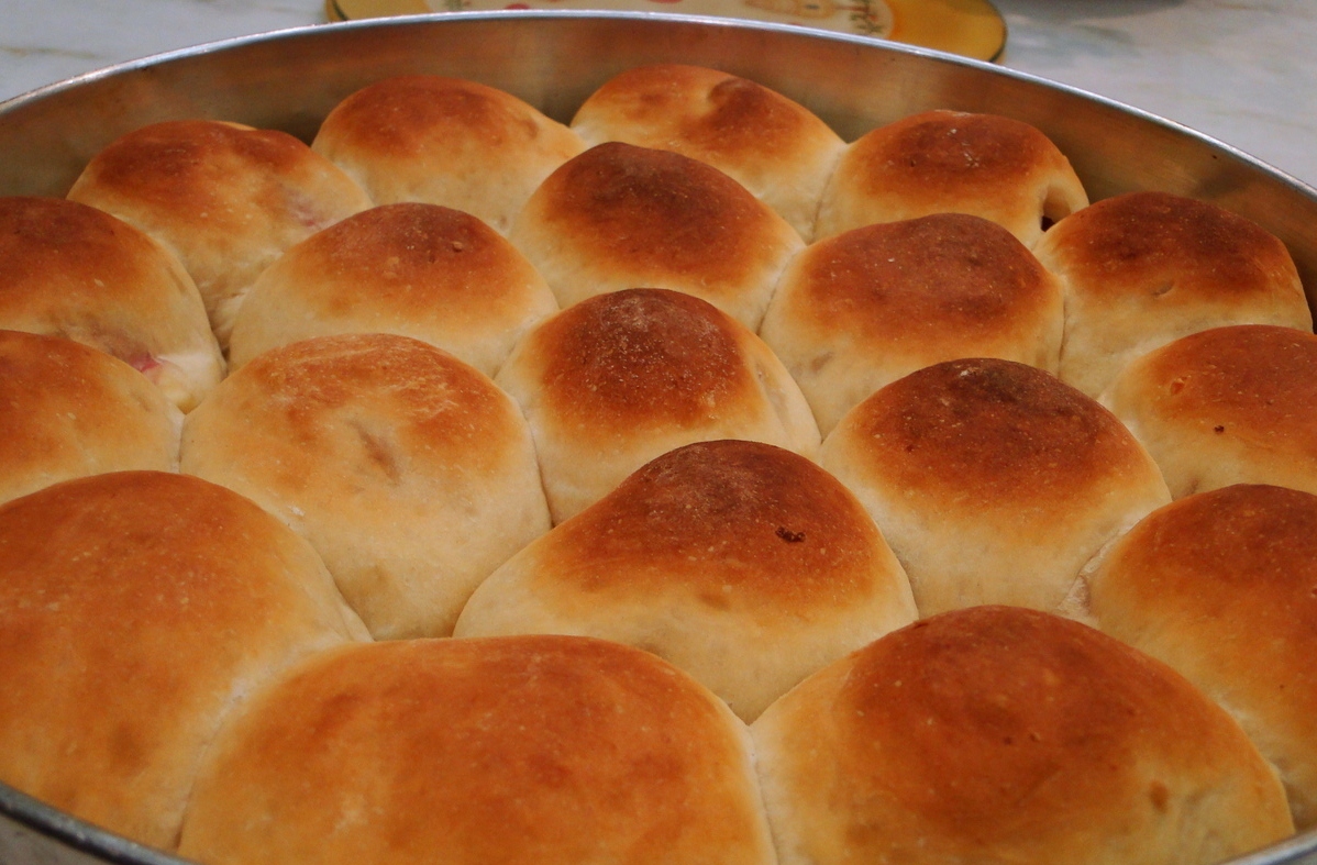 Blog Delícias & Temperos: PÃO DE BATATA RECHEADO