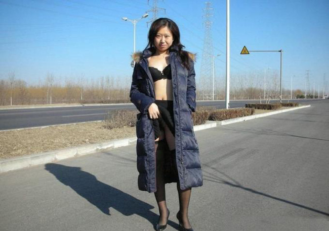 China Nude Exhibitionist Gone Wild