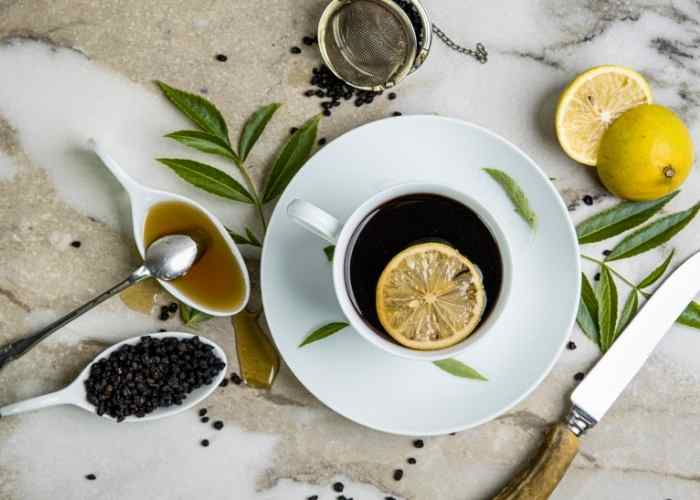 How to Make Elderberry Tea + The Benefits of Elderberry Tea
