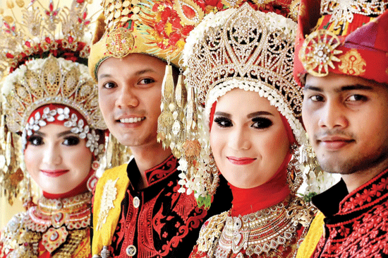 Ulee Balang, Pakaian Adat Provinsi Nangroe Aceh Darussalam Ulee Balang, Pakaian Adat Provinsi Nangroe Aceh Darussalam