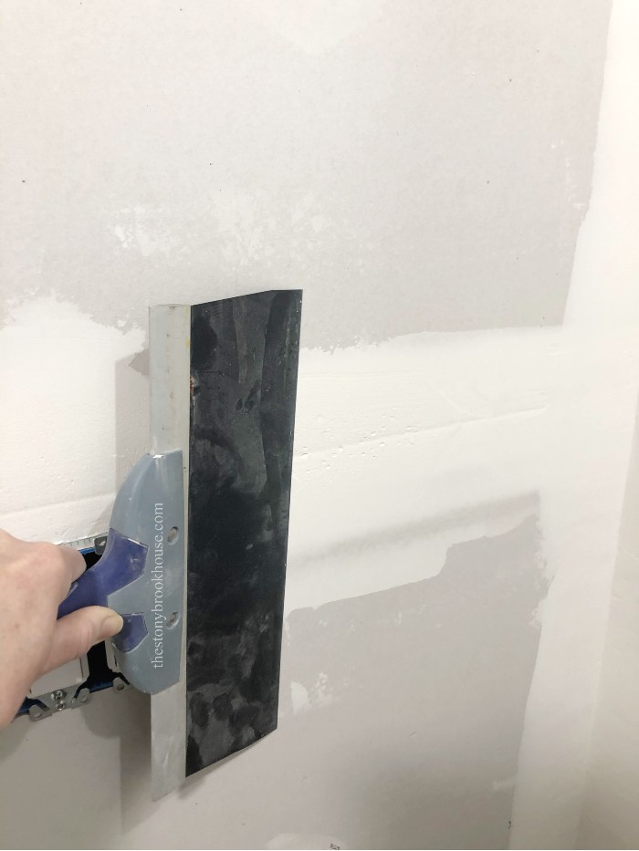 10" taping knife to smooth drywall mud