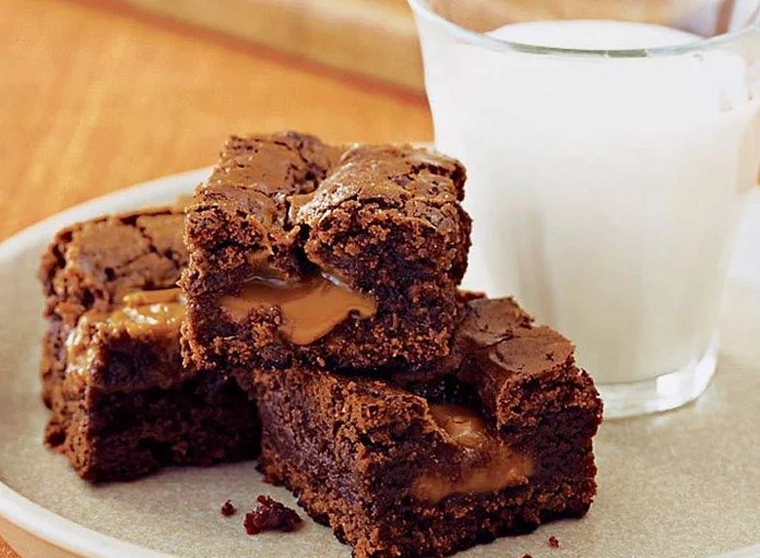 Chocolate Fudge Caramel Brownies desserts chocolate