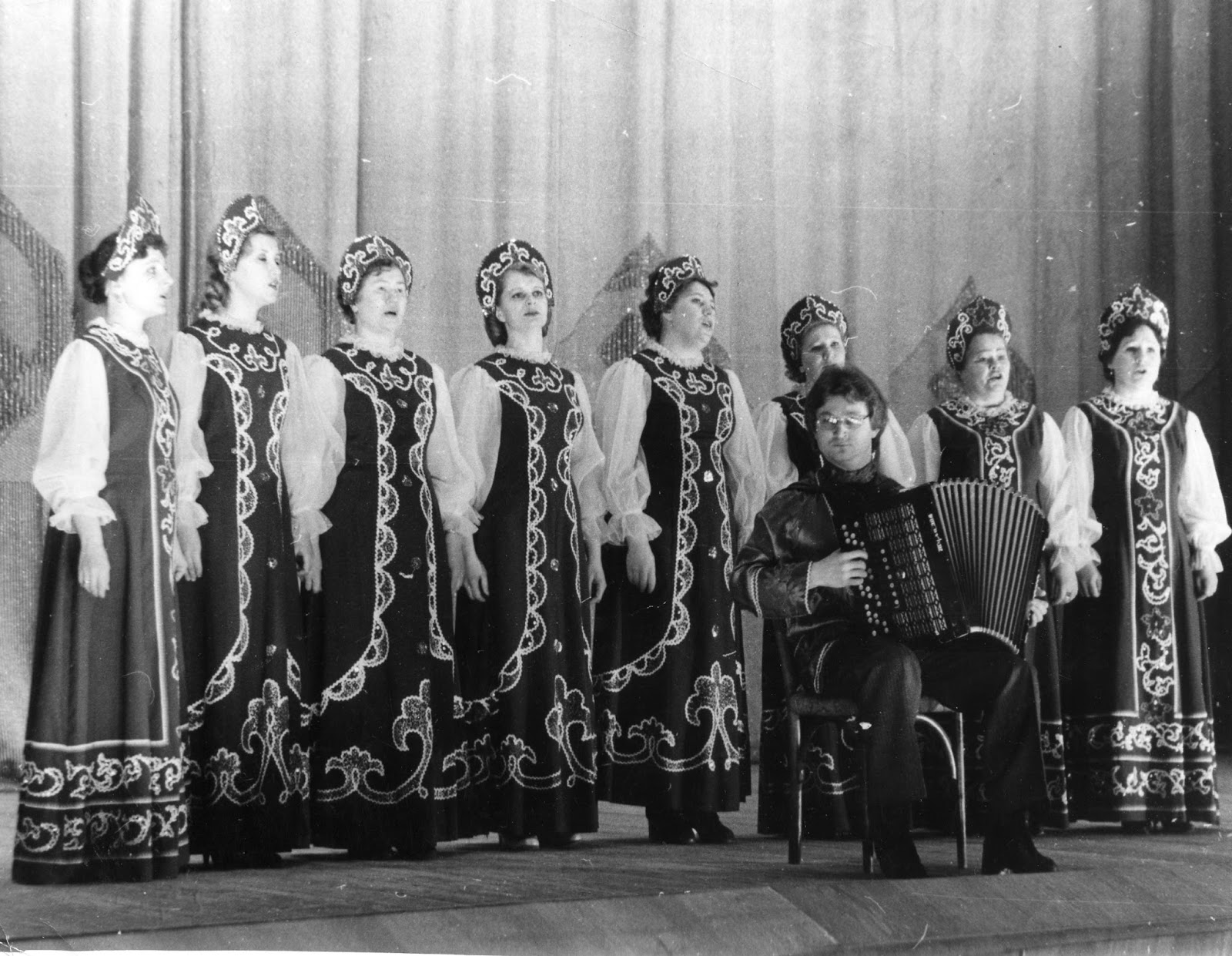 художественная самодеятельность годы. художественная самодеятельность в ссср. художественная самодеятельность годы. самодеятельные коллективы в ссср. художественная самодеятельность современности.