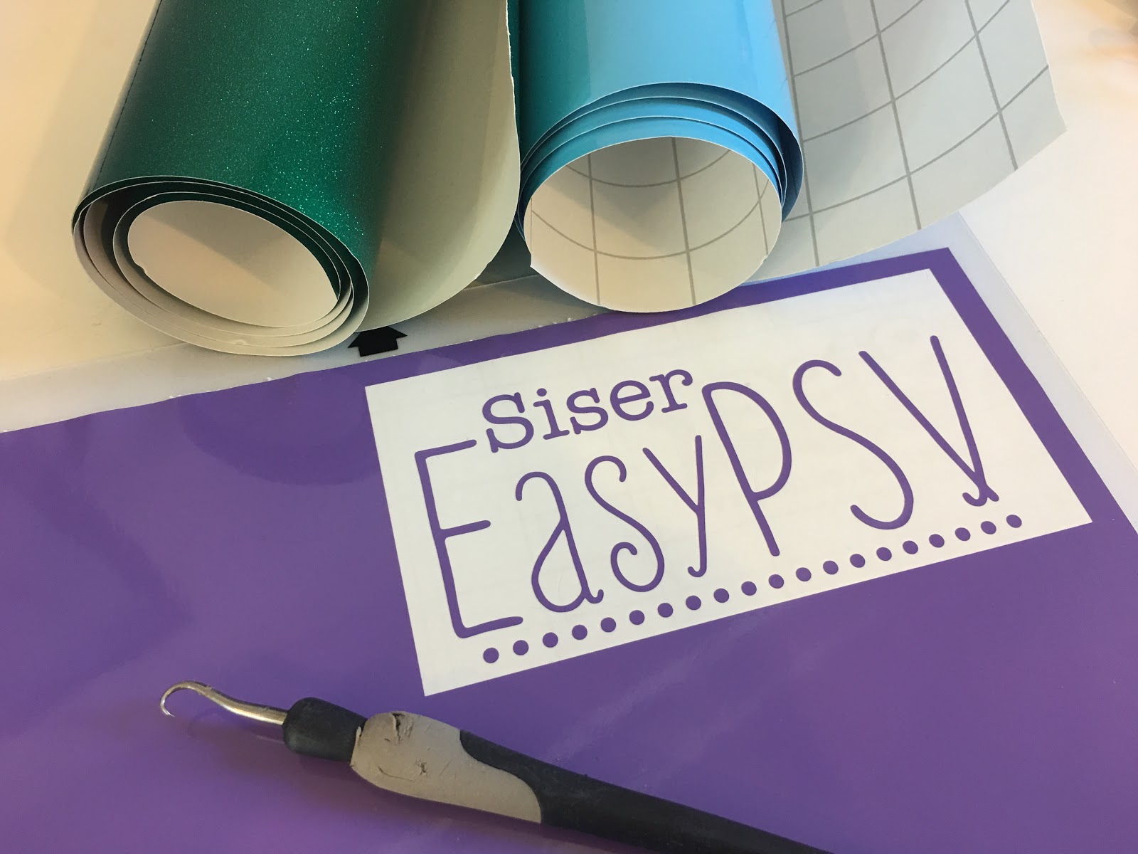 How to Use Adhesive Vinyl: A Beginner's Guide to Cutting and Applying Vinyl  Decals - Persia Lou