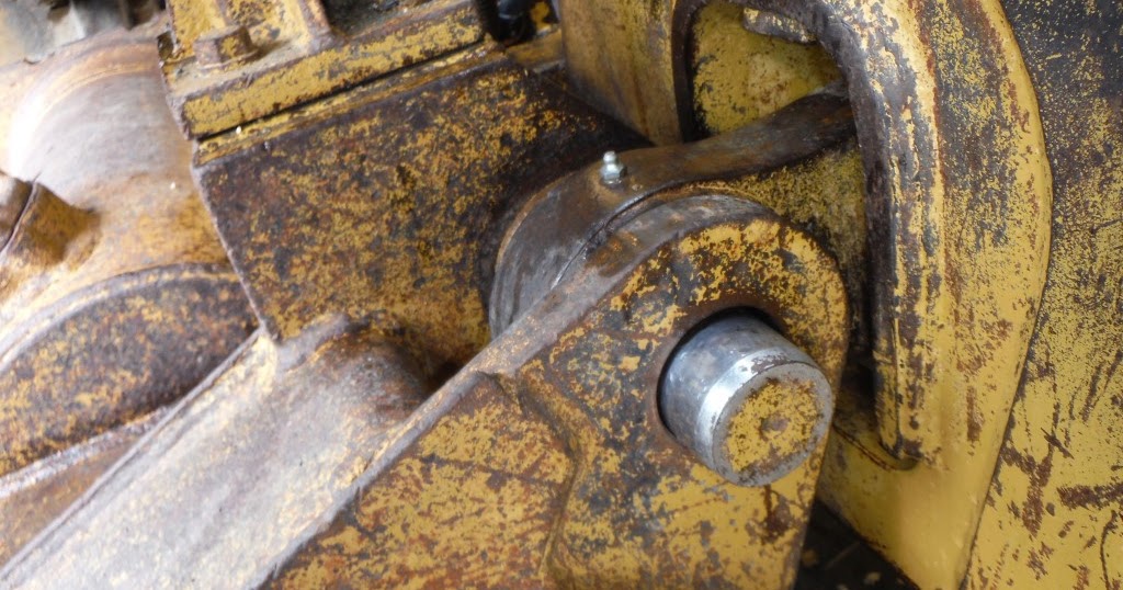 MEVAS Equipment Inspections What is the equalizer bar of a bulldozer?