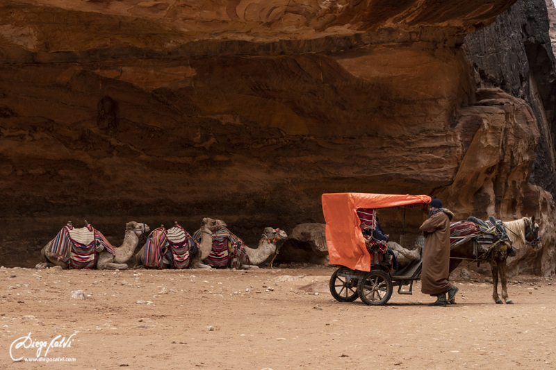 Las Tierras rojas de Jordania - Blogs de Jordania - Ad Deir, el Monasterio de Petra (3)