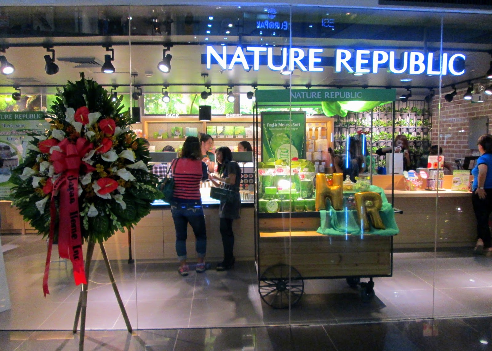 Lucky Citrine Nature Republic Opens in Robinsons Place Manila!