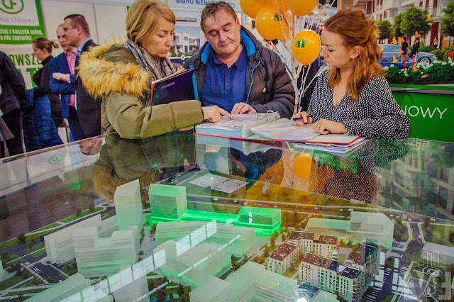 Stoisko CDI Konsultanci Budowlani na targach mieszkaniowych wiosna 2017 w Bydgoszczy