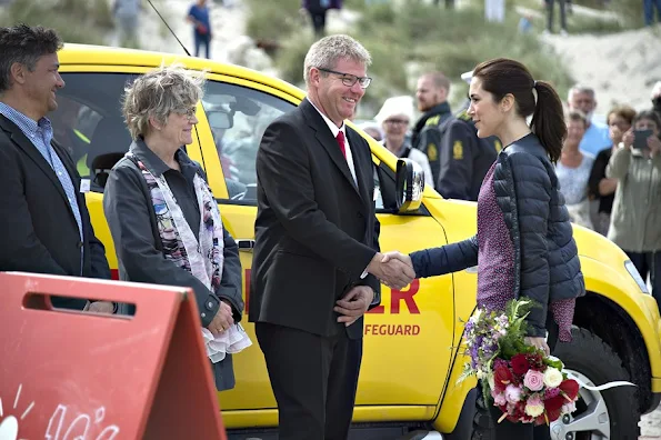 Crown Princess Mary of Denmark, as patron of the Danish Swimming Federation, participated in the inauguration of the new Life-Saving Post at the Tversted Strand