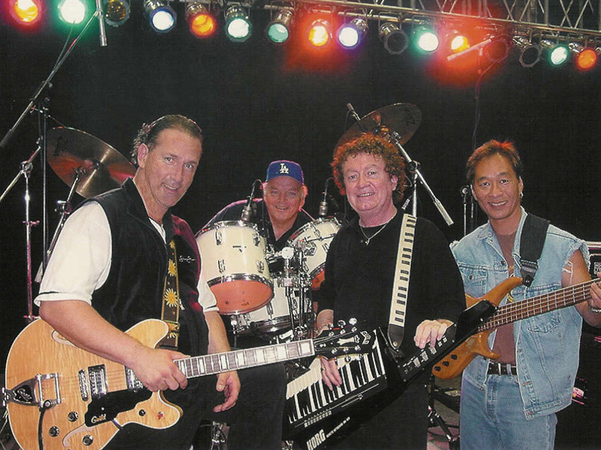 THE CLASSIC ROCK MUSIC REPORTER MIKE PINERA BLUES IMAGE CAPTAIN