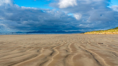 Wallpaper with beach sand