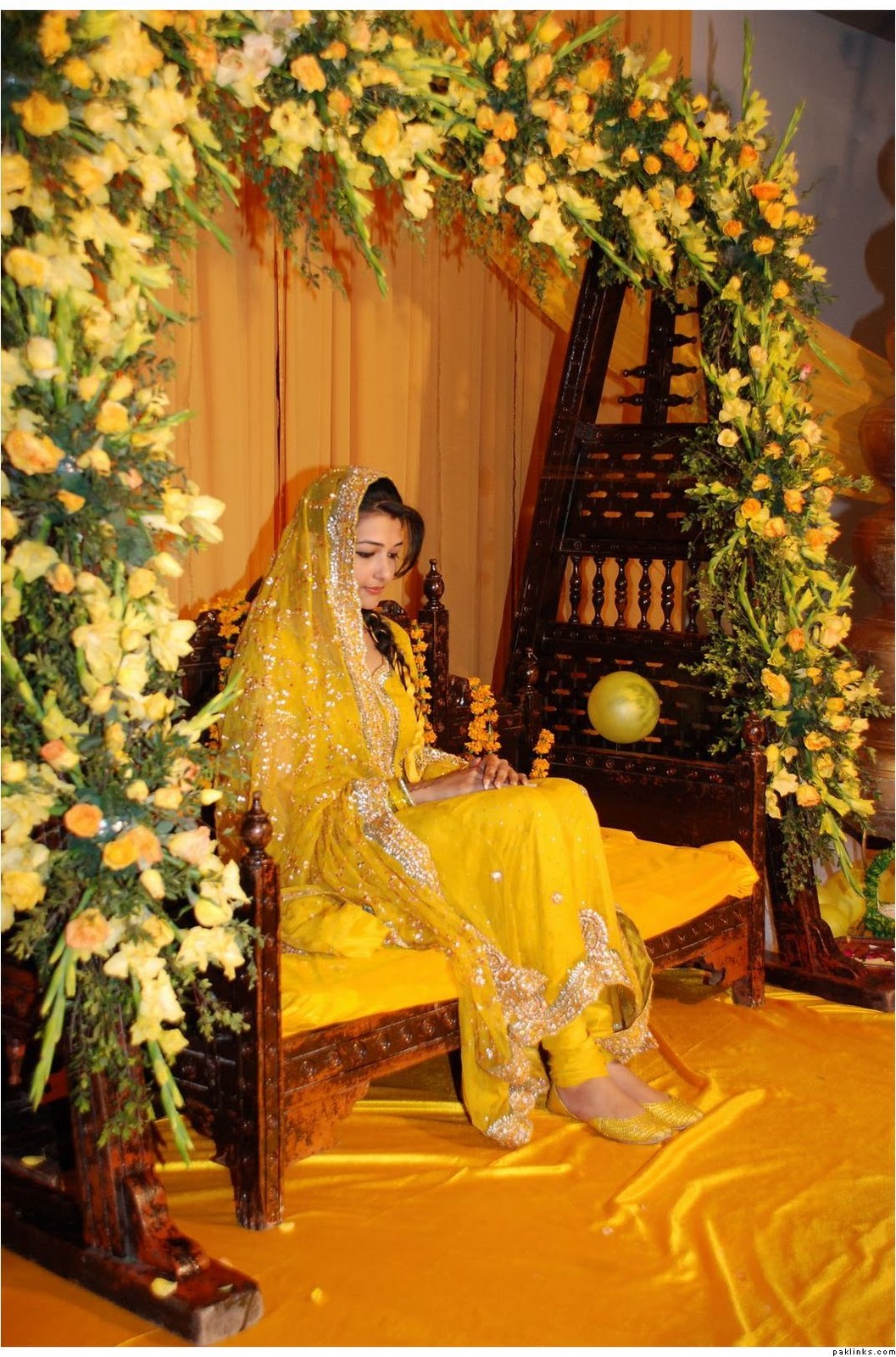 Girl Wallpapers Mehndi Functions