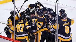 Resumen del Martes  NHL: Crosby, Hughes y MacKinnon brillan en la acción del martes