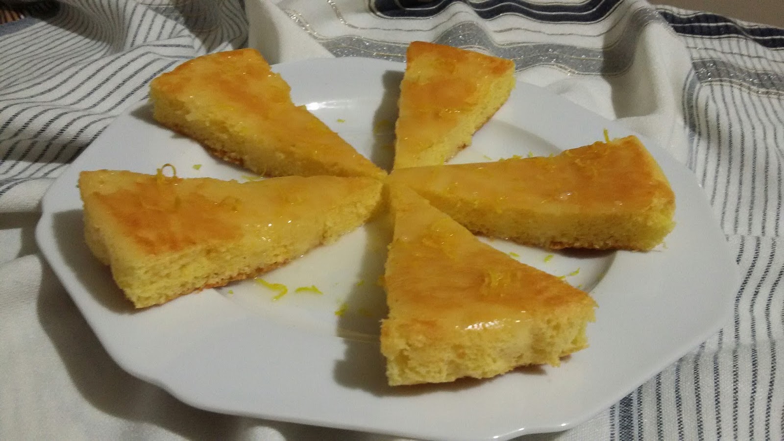 Sıcak bir mutfak ve mis kokulu paylaşımlar GLUTENSİZ LİMONLU KEK