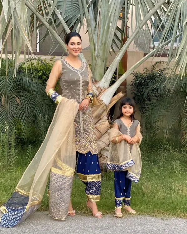 Actress Fiza Ali Spending Awesome Time during Eid with Her Cute Daughter