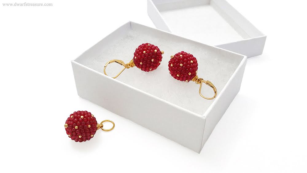 gold ruby beaded earrings & pendant in a box