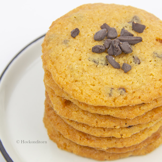 Banana Toffee & Chocolate Cookies