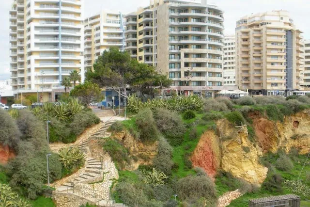 The Algarve in Winter: Portimão beaches