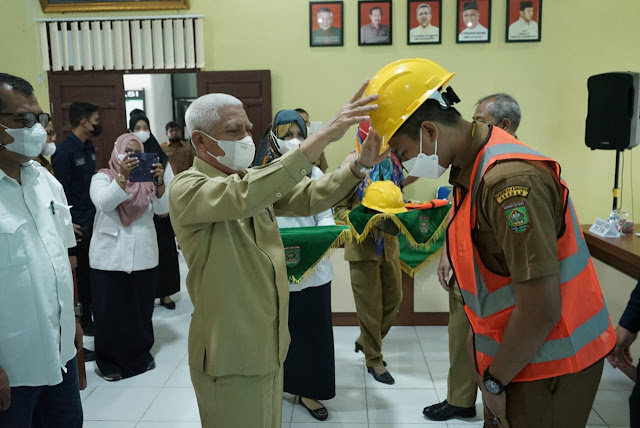 Buka Pembekalan dan Fasilitasi Uji Sertifikasi Tenaga Kerja Konstruksi, Ini Pesan yang Disampaikan Bupati Asahan Buka Pembekalan dan Fasilitasi Uji Sertifikasi Tenaga Kerja Konstruksi, Ini Pesan yang Disampaikan Bupati Asahan