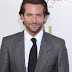 Bradley Cooper rejoint à la production (et au casting ?) le biopic sur Lance Armstrong signé Jay Roach !