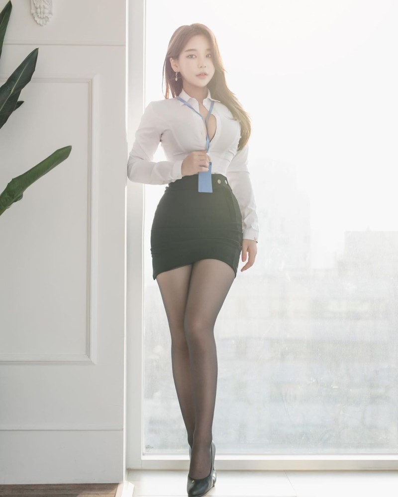 몸매 지리는 피팅모델 쮸리 - 디쁠