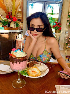 Model Vietnamese #N-Tuy77 | E-CUP