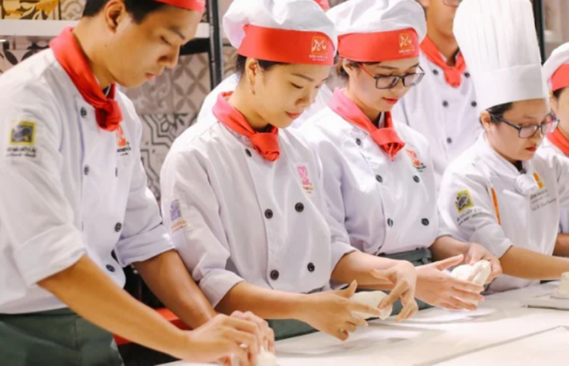 Bộ đồng phục nhân viên nhà bếp chuyên nghiệp