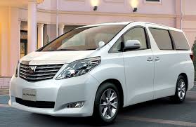 Toyota Alphard: Raja Jalan Raya yang Tak Tertandingi? Sebuah Tinjauan Mendalam