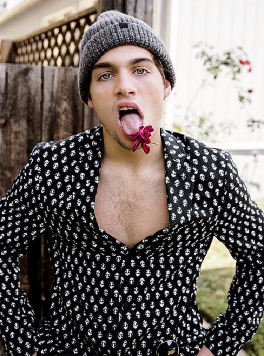 VJBrendan.com: Happy 18th Birthday to Dylan Sprayberry