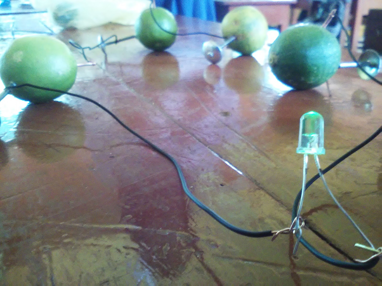 Laporan Percobaan Kandungan Listrik Pada Buah Jeruk Nipis