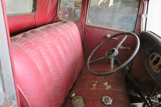 1932 Ford 5W Coupe Red Interior