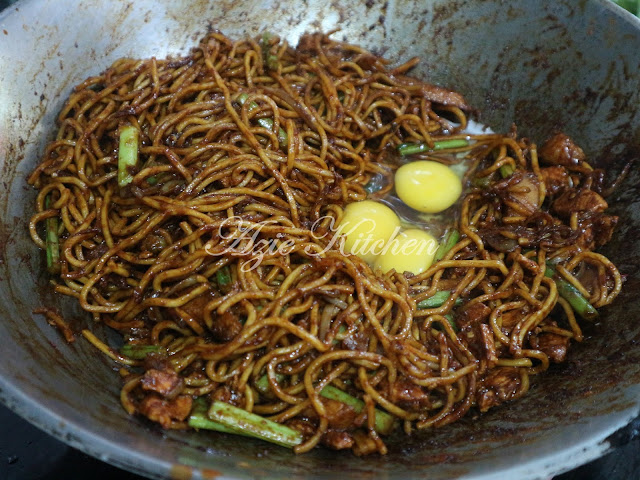 Mee Goreng Mamak Dari Azie Kitchen