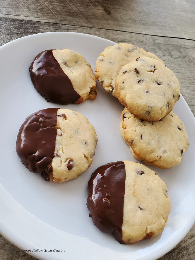 Chocolate-Chocolate Chip Scottish Biscuit Shortbread Cookies