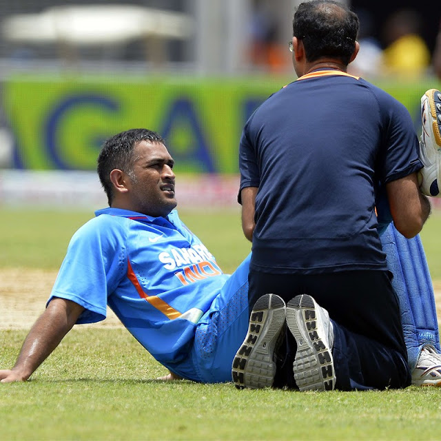 MS Dhoni turns 32, laid low by injury