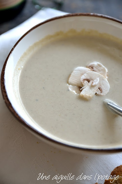 Velouté de champignons à l'estragon et au cidre 