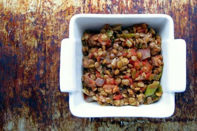  أغنى 10 أغذية بالبروتين نباتية المصدر عليك تناولها دائماً  Cooked-lentils