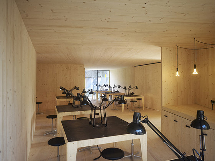 wood workshop layout