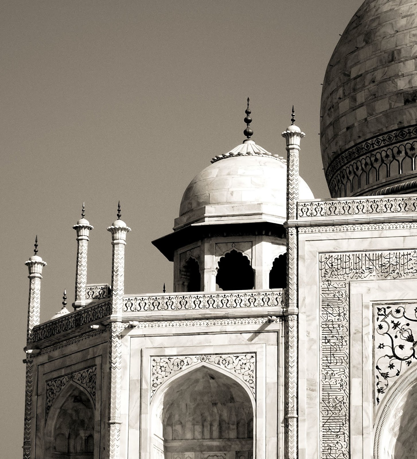 The estetic of senses! Le Taj Mahal en noir et blanc, blanc comme