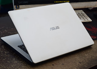 Jual Laptop ASUS X453M White ( 14-Inch ) Malang