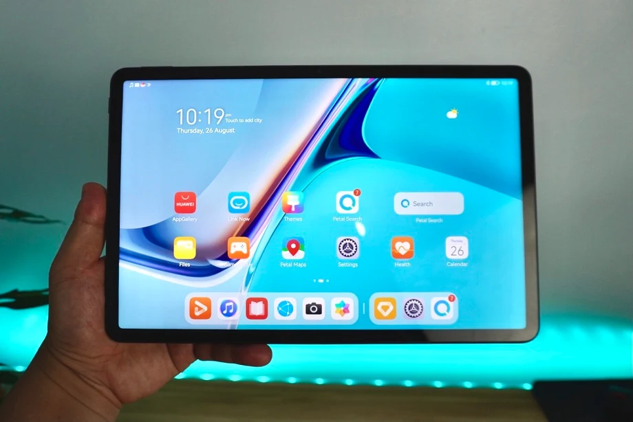 Huawei MatePad 11 Unboxing, First Impressions: Display