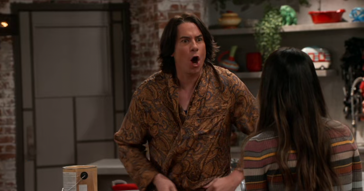 ausCAPS: Jerry Trainor nude in iCarly (2021) 1-01 "iStart Over"
