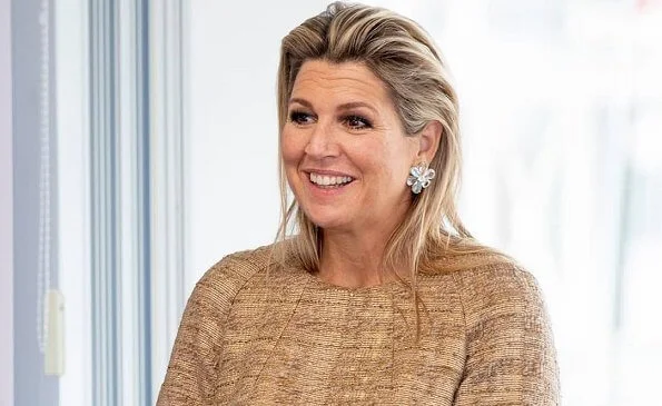 MBO is the Dutch term for secondary vocational education. Queen Maxima wore a wool tweed top from Natan Fall Winter 2013 collection