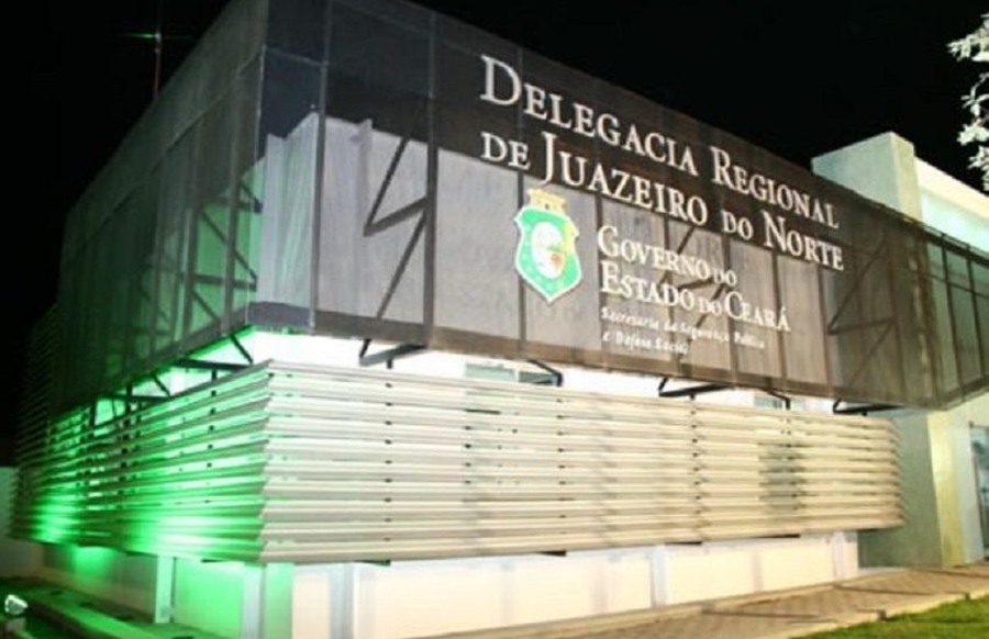 Homem com passagem por homicídio é preso suspeito de lesionar mãe e irmão Homem com passagem por homicídio é preso suspeito de lesionar mãe e irmão